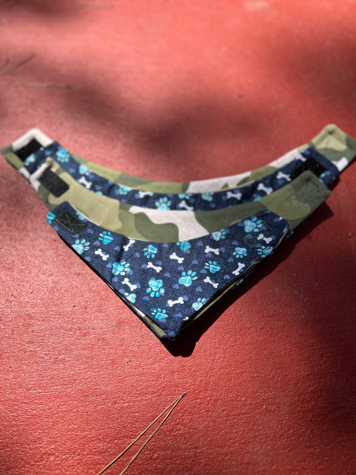 Paw print & Camo velcro dog bandana